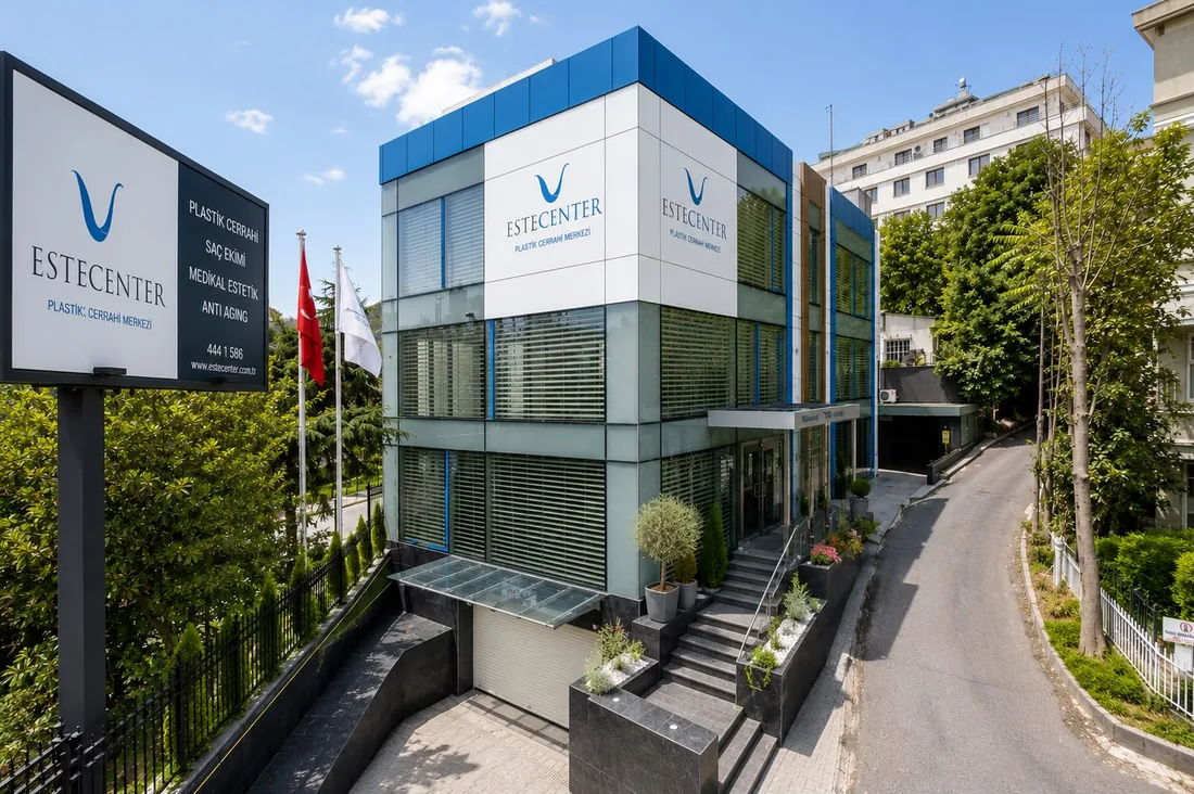 EsteCenter clinic reception
